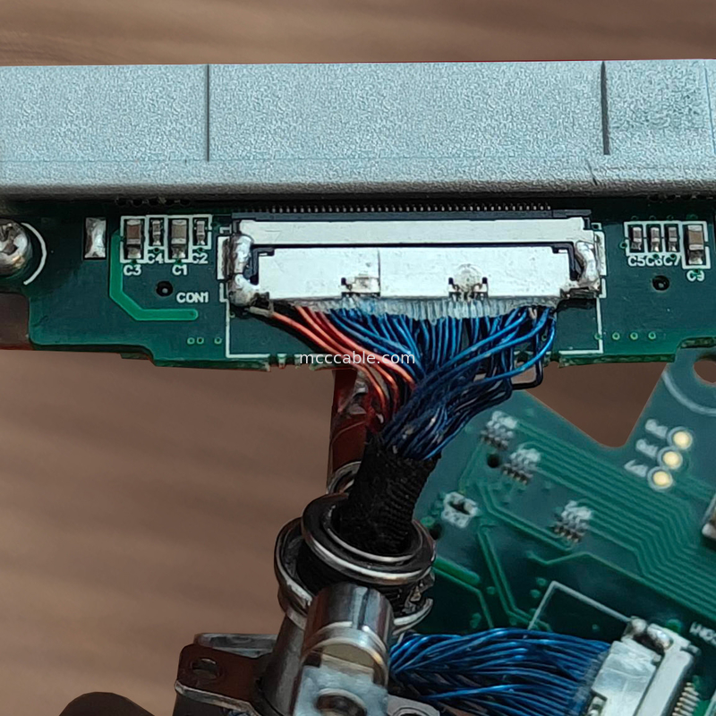 Kabel Koaksial Mikro LVDS Panjang Khusus 0.4mm 20453z-030 SD hingga 20347 Dengan Kunci Mekanis